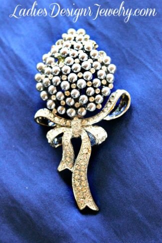 Vintage Pave Diamond Grey Pearl Flower Brooch Pin, Flower Brooches Pins With Rhinestones, Ladies Designer Fashion Wedding Bridal Jewelry