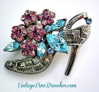 Vintage High Heel Shoe Pin With Flowers, Ladies Designer Jewelry, Vintage Pins Brooches Shoes, Wedding Bridal Brides Jewelry Woman
