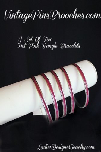 vintage 1970's set of 5 hot pink enamel bangle bracelets bangles, ladies designer fashion jewelry retro