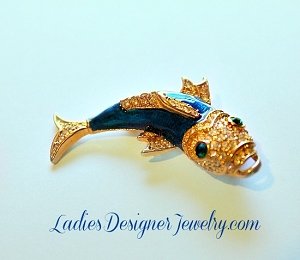 Deep Ocean Blue Enameled Bass Fish Pin Pave Rhinestone Fishing Brooch, Marine Life Fish Figural Pin Broach 9V6, Crystals Pave Diamond Fish Broche Pins