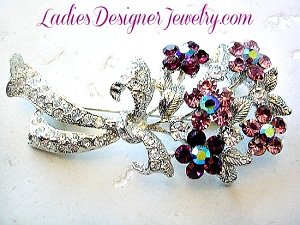Vintage Aurora Borealis Iridescent Purple Amethyst And Lavender Purple Rhinestone Gold-Plate Flower Bouquet Brooch Pin - Floral Jewelry. Measurements, Flowers Wedding Bridal Brides Hair Accessory