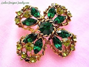 Vintage Rhinestone Emerald Peridot Lime Flower Pin Brooch Jewelry Pins NY, Flowers Burst Rhinestones Designer, Women's Ladies Fashion Floral Pin Art Deco Nouveau