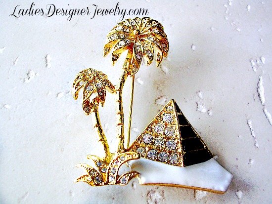 Vintage Pyramid Pin Brooch, Pyramind Brooches Pins Rhinestones Crystal Diamonds, Egypt Egyptology, Pharaoh, Giza Pyraminds, Valley Of The Kings Tombs, Desert Scene Palm Trees